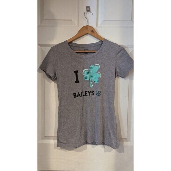 I Shamrock Baileys Lucky TEE T SHIRT Sz M Casual Relaxed Irish St Paddys Day - Picture 3 of 4